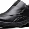 Amazon : $34.99 ($95.00)  Clarks Mens Gessler Step